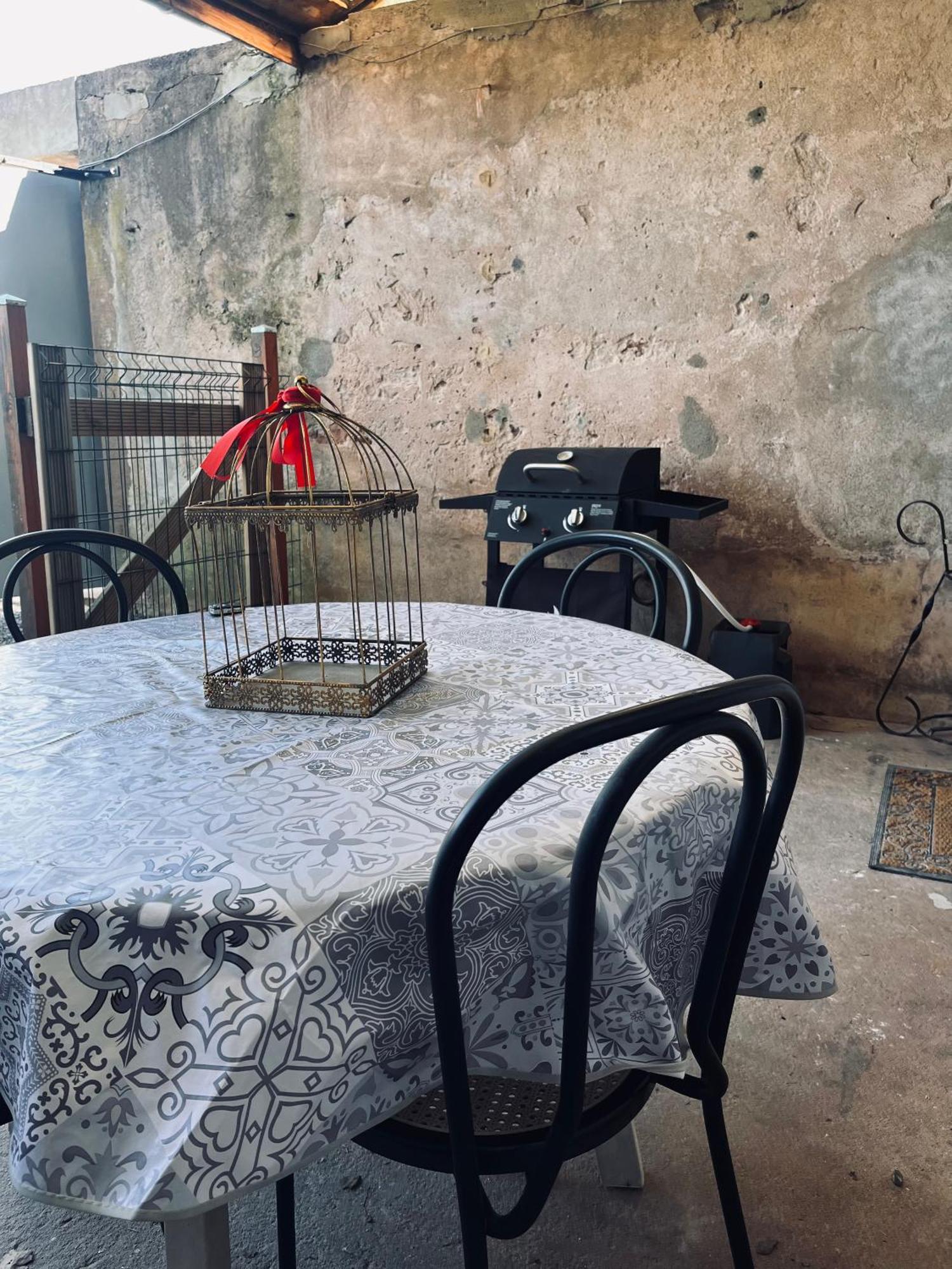 Appartement avec terrasse privative Celles-sur-Plaine Esterno foto